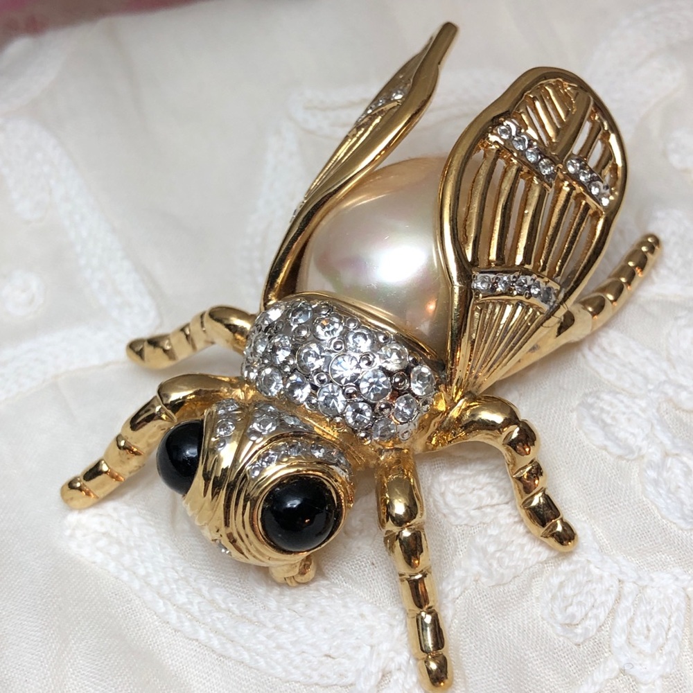 Bee Brooch Pin - Italy. Pearl body with crystal wings & black cabochon eyes.
